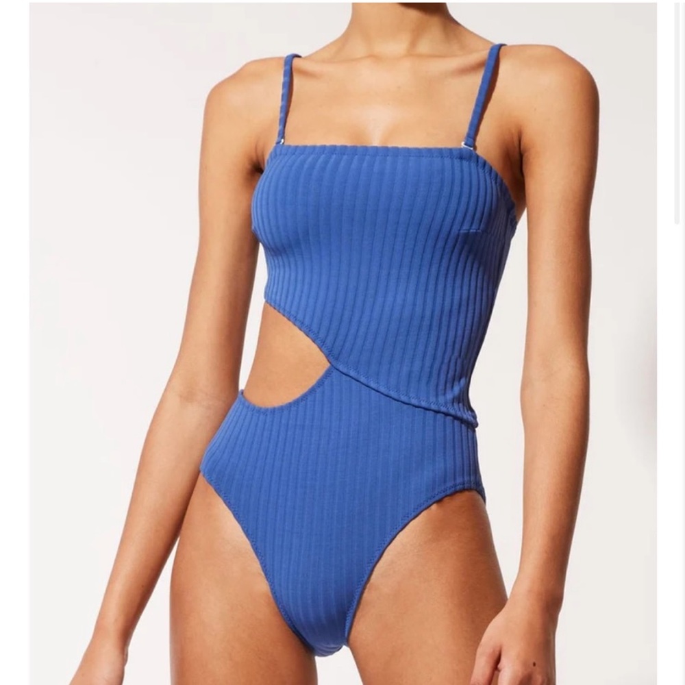 SOLID & STRIPED The Cameron 1 Piece in Varsity Blue